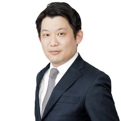 kazuaki_takemura_896x1080_fc-1