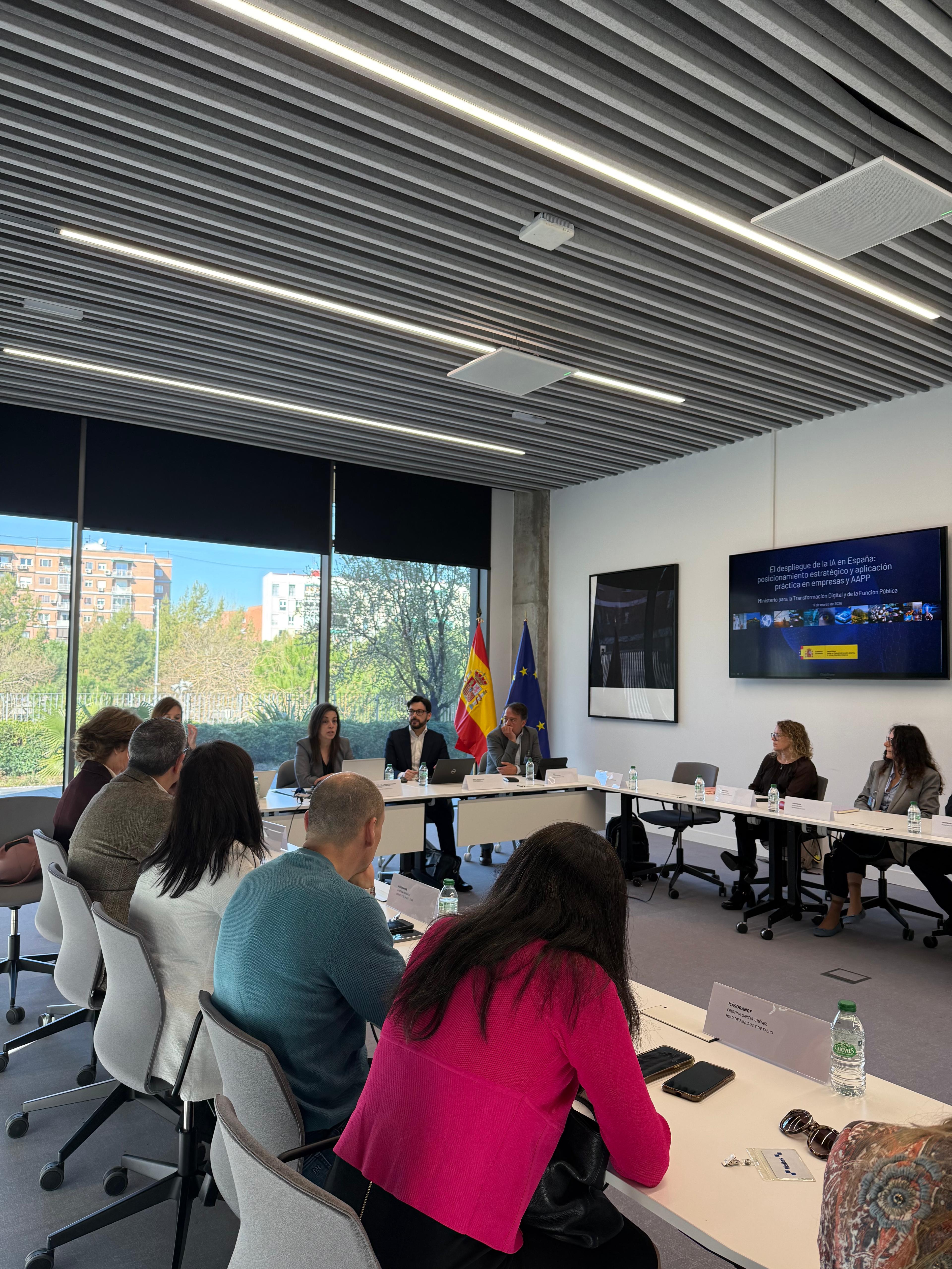 Cuando la IA avanza más rápido que la gobernanza: primer diagnóstico del sector financiero español